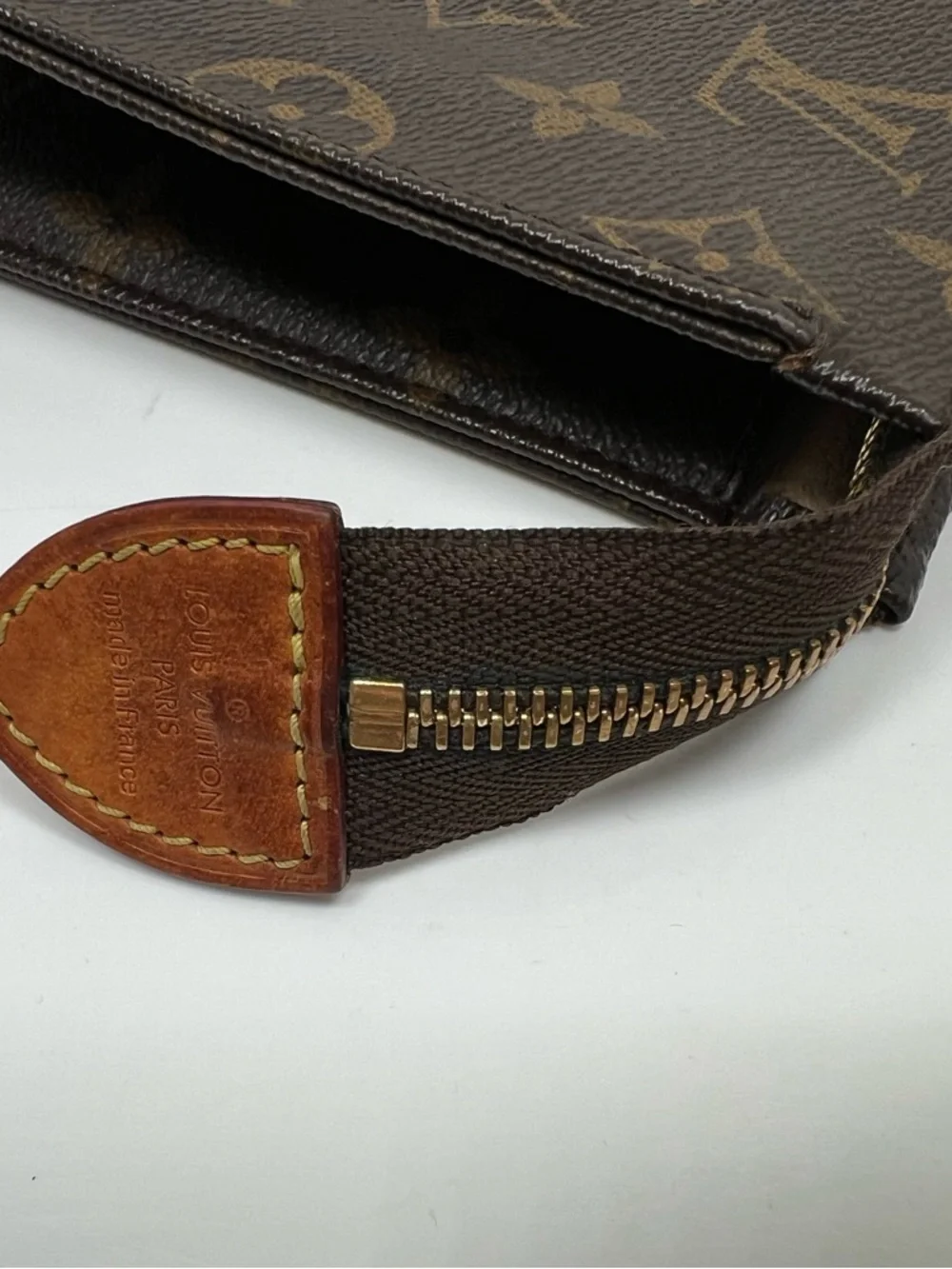 Louis Vuitton Poche Toilette 19 (Monogram Canvas)
